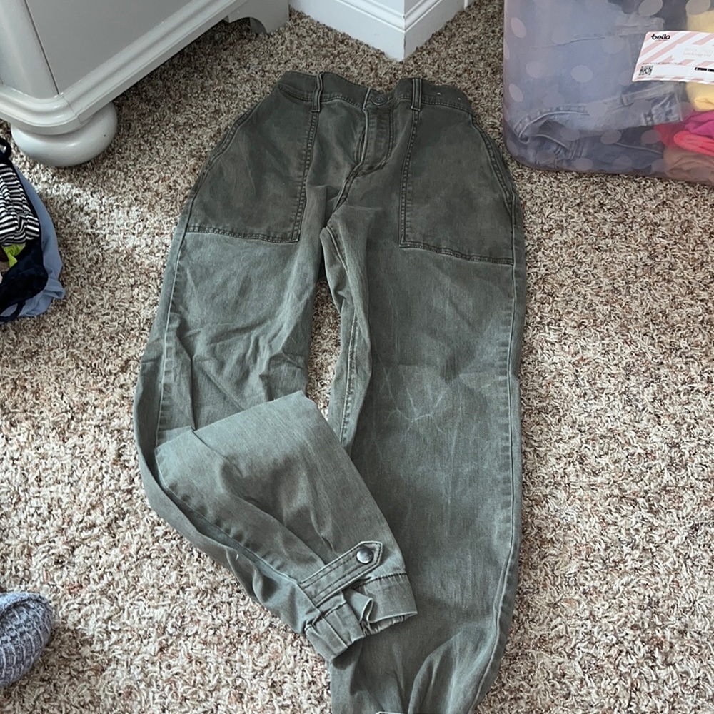 express jeans never worn!